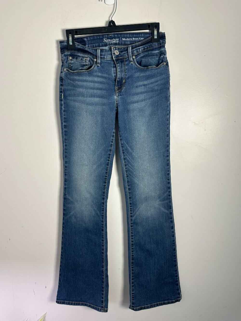 EUC Levi Strauss Womens Jeans Modern Boot Cut Signature 4 M  W27  L32 Stretchy